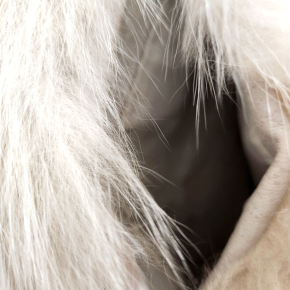 SAGA FOX BLUE FOX FUR BY WILSON,WOMEN'S LARGE - Picture 12 of 16